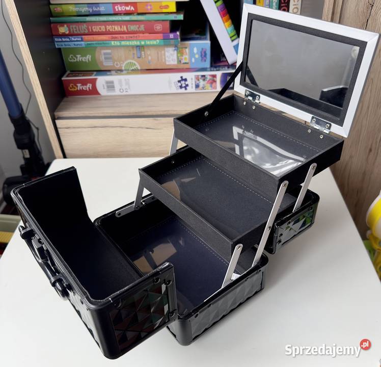 Kuferek kosmetyczny z lustrem Dąbrowa Górnicza