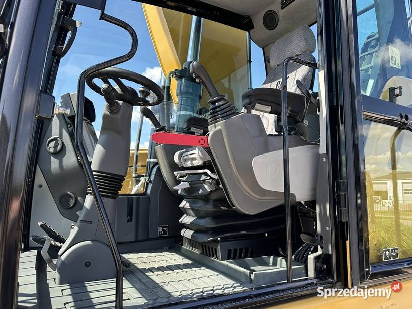 KOPARKA PRZELADUNKOWA CAT MH302406C Tuliszków