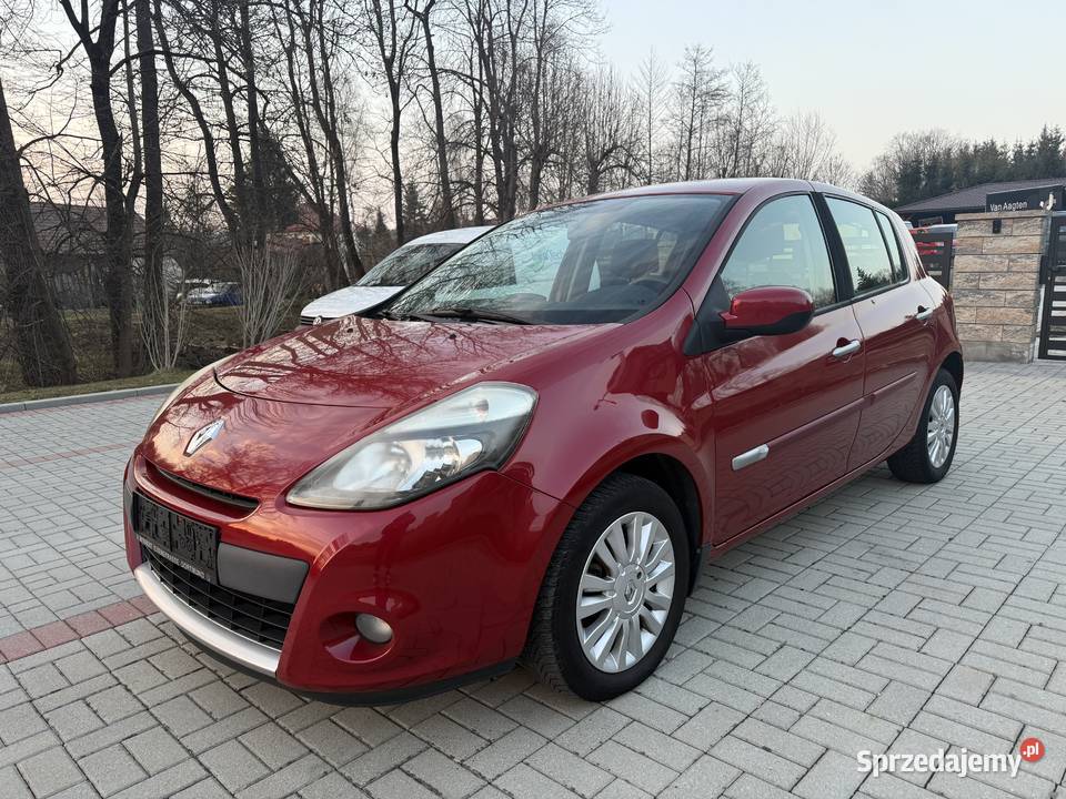 REANULT CLIO 12 75 BENZYNA STAN Rok produkcji 2011 Samochody osobowe małopolskie Łękawica
