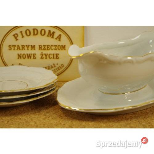 Porcelana Wałbrzych sosjerka i 3 spodki ze