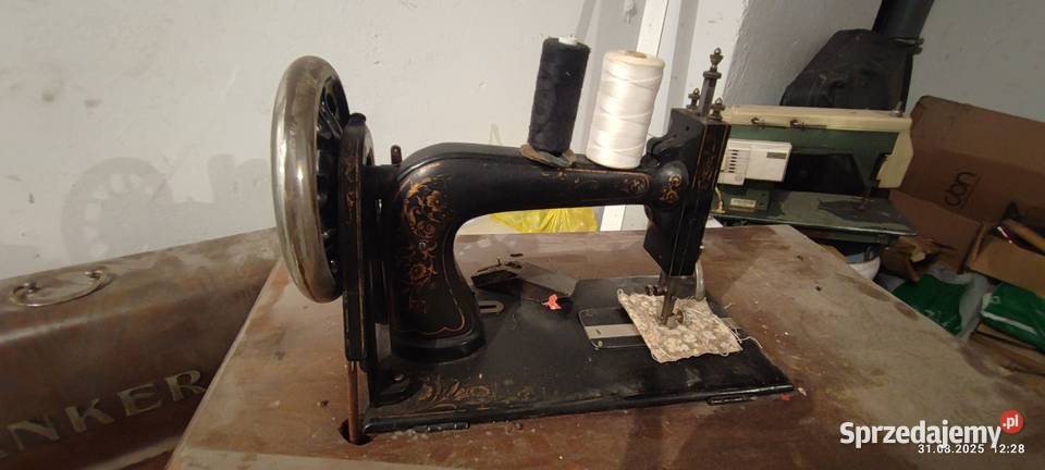 Zabytkowa maszyna do szycia Ankę