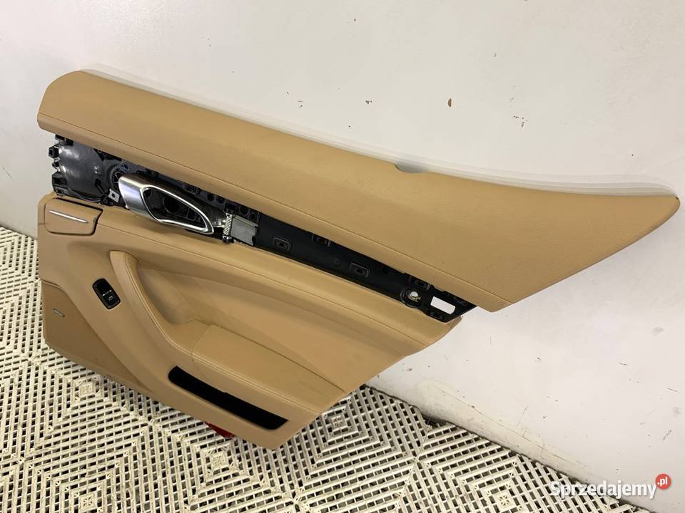 BOCZEK DRZWI PRAWY TYŁ PORSCHE PANAMERA Tapicerki samochodowe