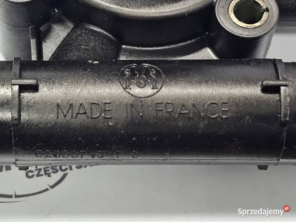 TRAFIC VIVARO 19 CDTI termostat obudowa