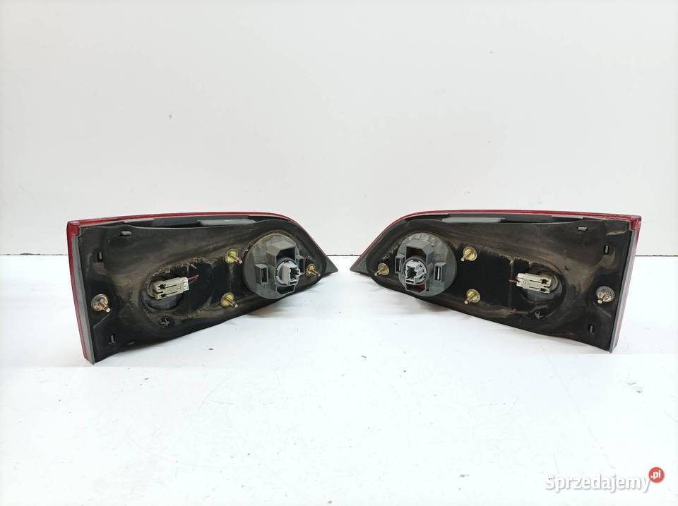 LAMPA TYŁ KOMPLET W KLAPĘ KOMBI Honda Accord VII