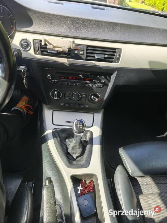 BMW seria 3 coupe 320D 2011 nieuszkodzony Dąbrowa Szlachecka