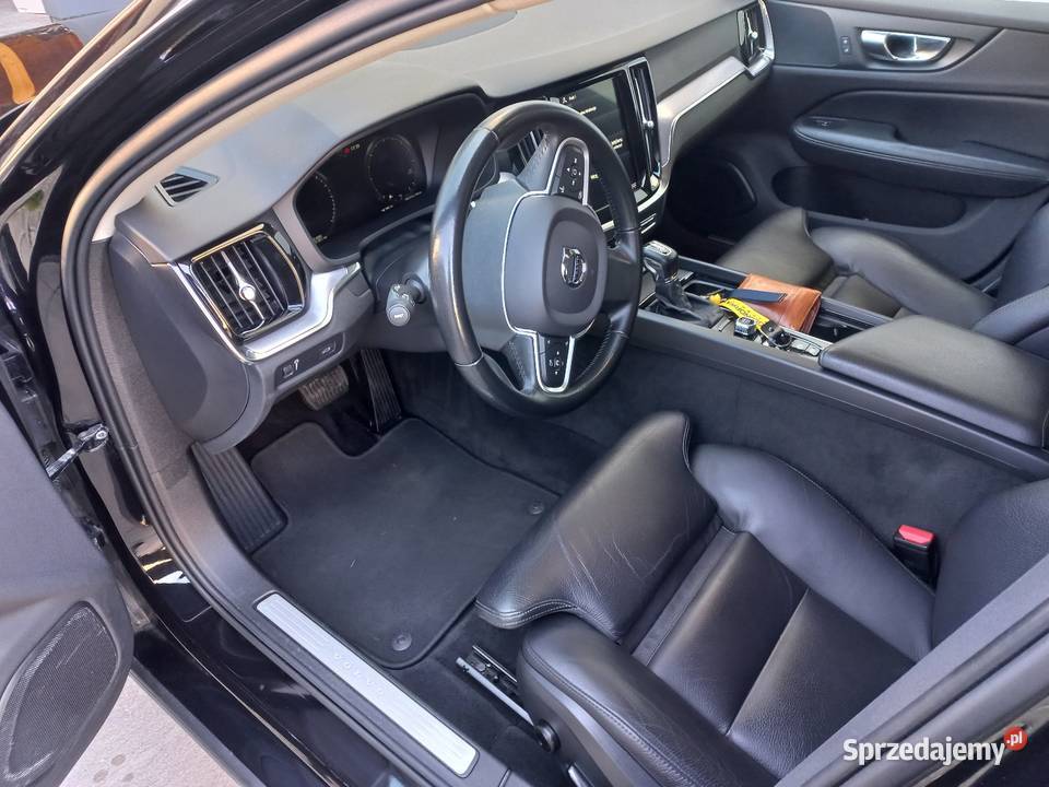 Volvo v60 2020 d3 oryginal Lublin sprzedam