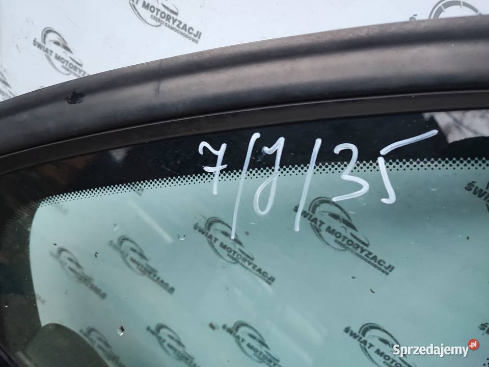 MERCEDES W204 07r drzwi prawe tył