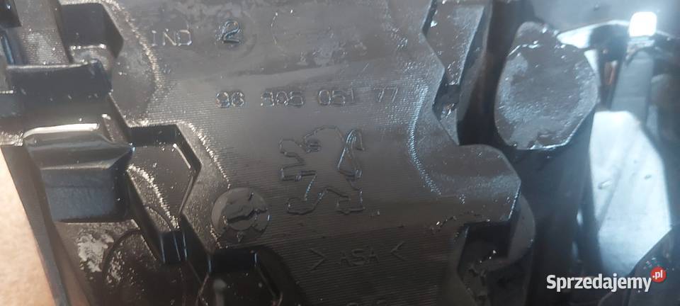 Emblemat Logo znaczek maski grill Peugeot 308 osobowe Szczecin