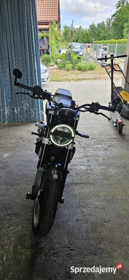 Husqvarna Vitpilen Svartpilen 401 2021r Wrocław