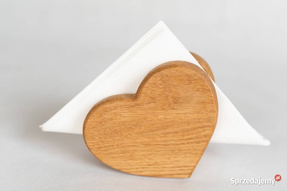 Serwetnik w kształcie serca dębowy