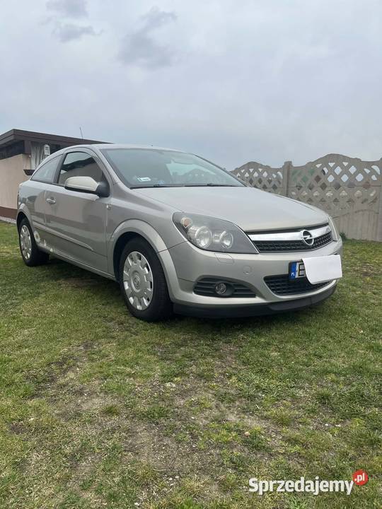 Astra GTC 16 benzyna