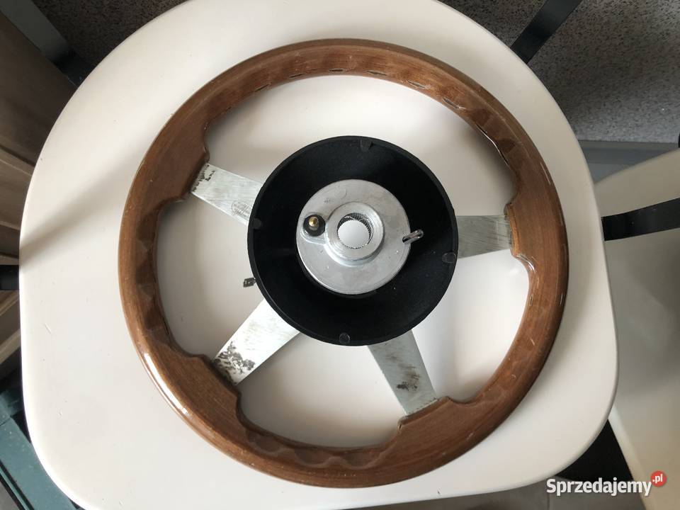 Kierownica drewniana LUISI 335mm Darłowo