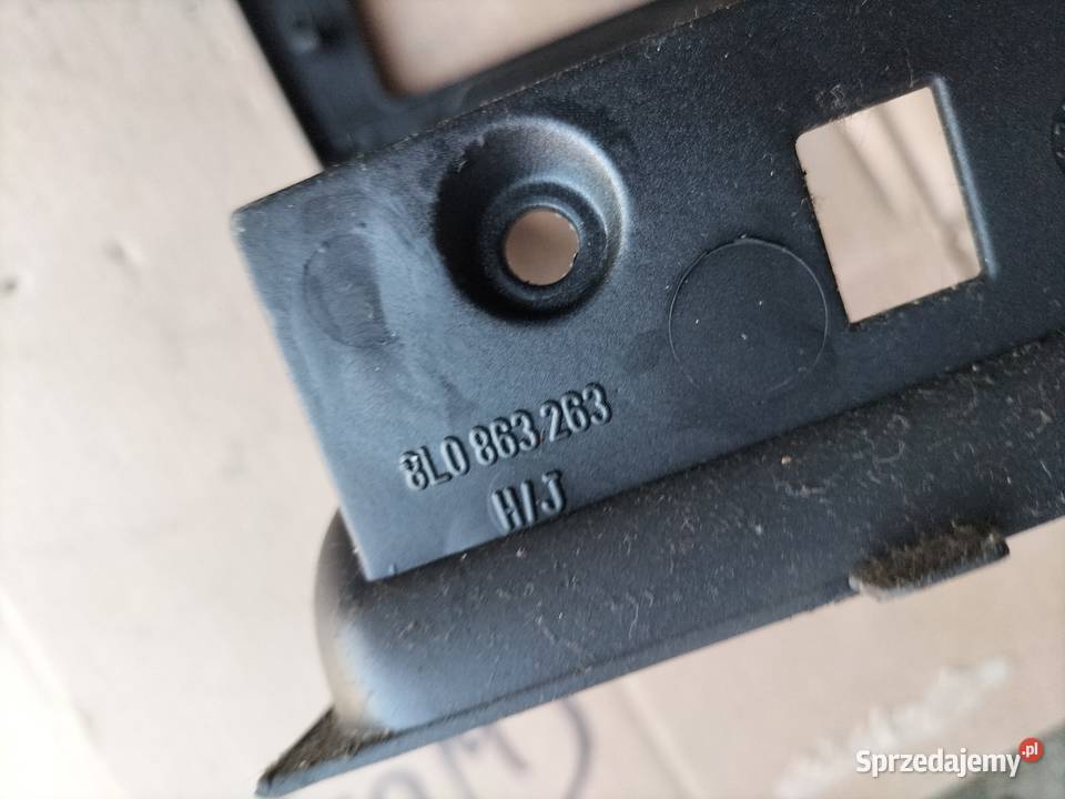 AUDI A38L A3 8L RAMKA KONSOLI RADIA osobowe Kamień-Kolonia