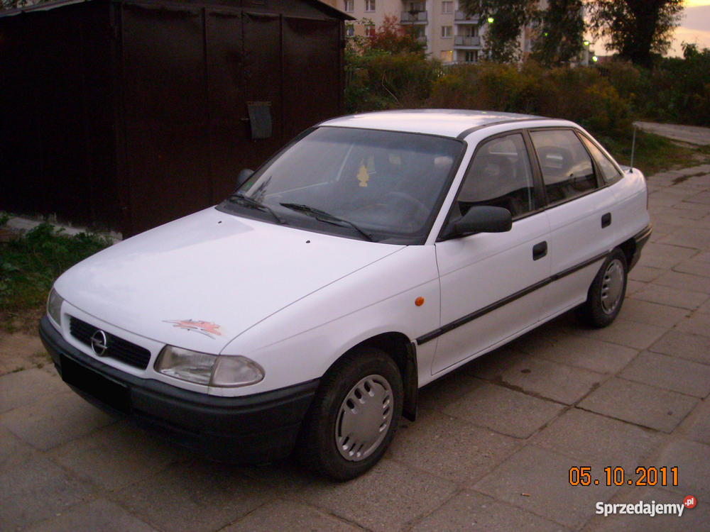 OPEL ASTRA CLASSIC 14 KAT 1998 R manualna Białystok