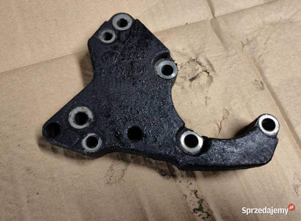 Łapa mocowanie pompy wspomagania BMW E38 E39 E46