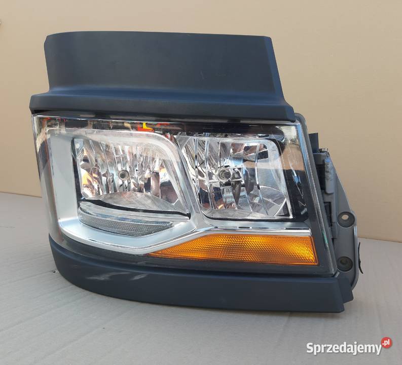 SCANIA R S REFLEKTOR PRAWY H7 WSPORNIK OKULAR ciężarowe Trzciel sprzedam