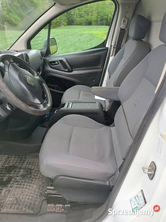 Citroen Berlingo 16HDI 90 z 2016r świętokrzyskie Ożarów sprzedam
