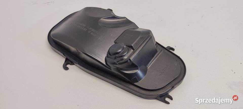 VOLVO XC60 ZAŚLEPKA DEKIELEK LAMPY PRAWY PRZÓD osobowe sprzedam