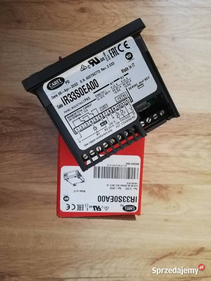 Regulator temperatury panelowy CAREL IR33S0EA00 sprzedam