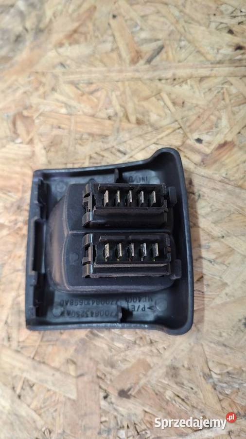 Przelaczniki szyb tyl megane 1 coupe Nowe Miasto Lubawskie sprzedam