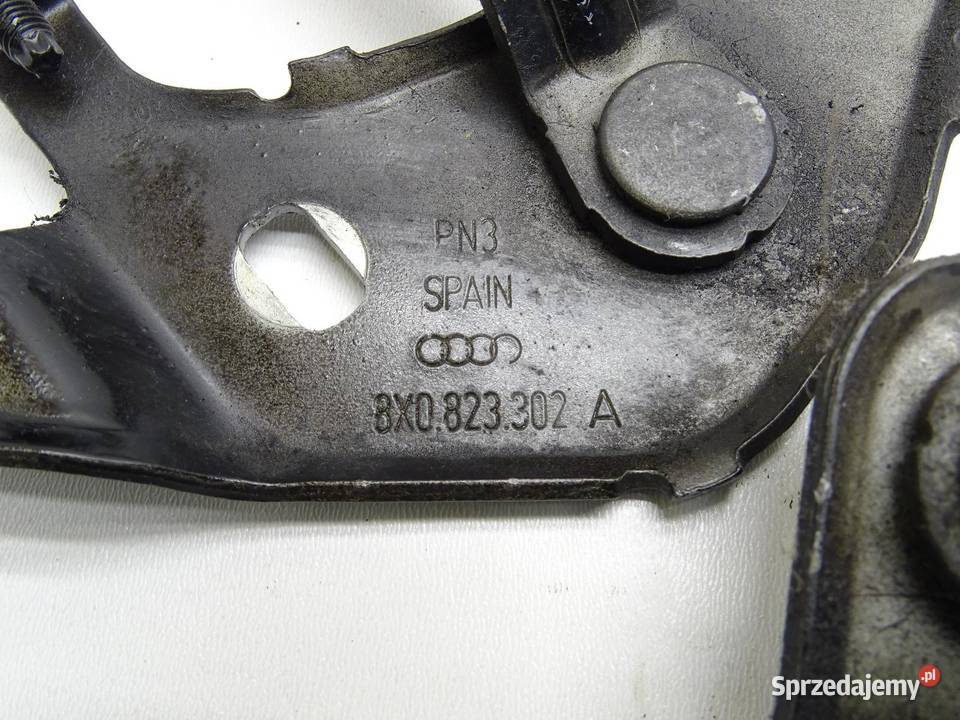 ZAWIAS ZAWIASY MASKI KOMPLET 8X0823301A AUDI A1 osobowe małopolskie