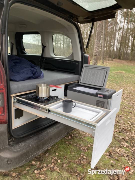 Zabudowa turystyczna kempingowa wyprawowa Opel sprzedam