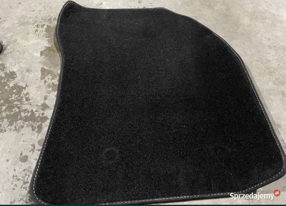 Dywaniki welurowe Toyota Avensis t27 t29 Nowe opolskie Lachowskie sprzedam