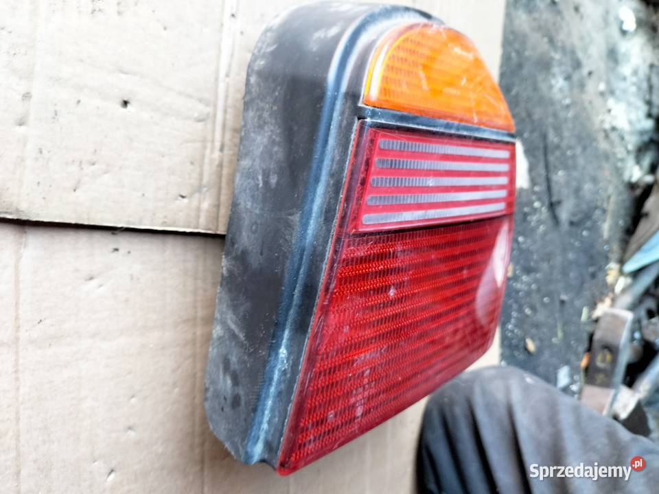 GOLF 3 MK3 LAMPA TYŁ PRAWA