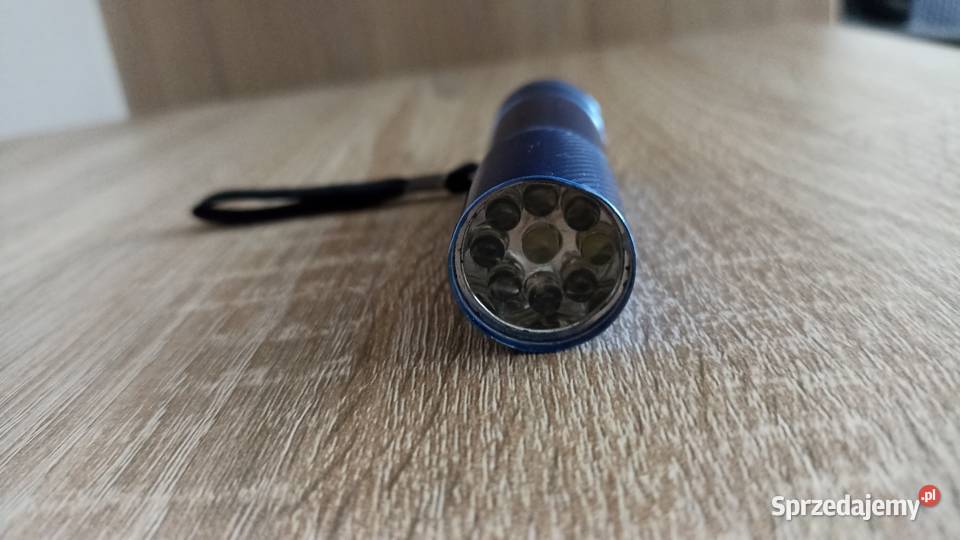 Sprzedam podręczną latarkę LED Bytom