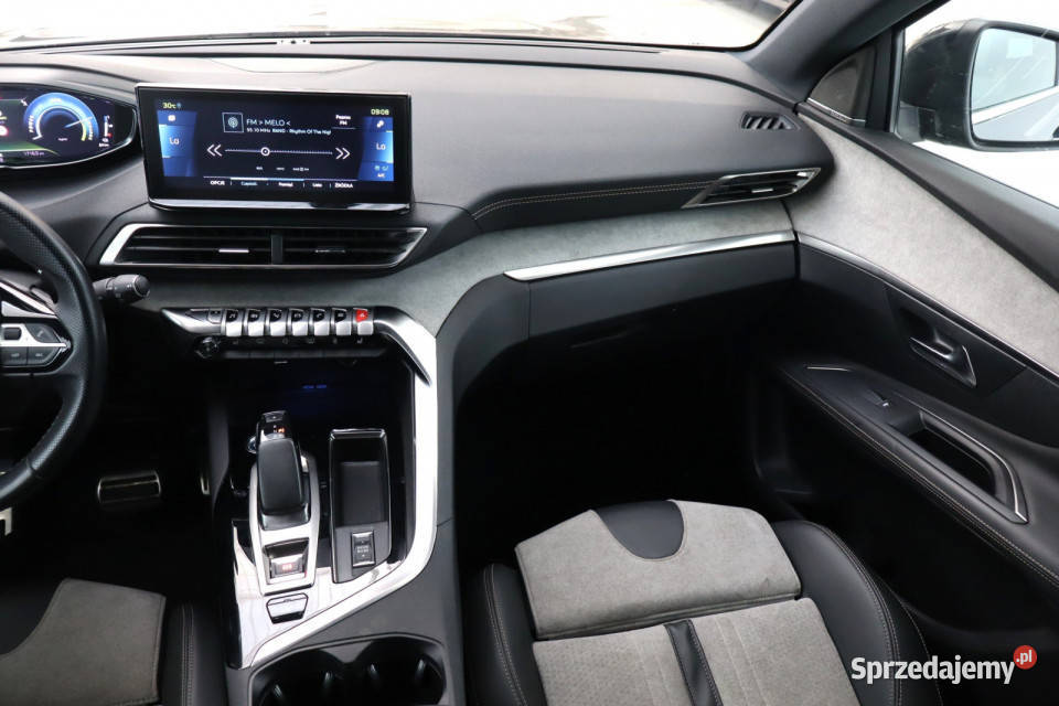 Peugeot 3008 eHybrid 225 wielofunkcyjna kierownica Samochody osobowe Zabrze