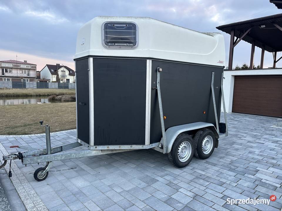 Dmc 1300 kat b przyczepa do przewozu koni Do przewozu koni Mokra