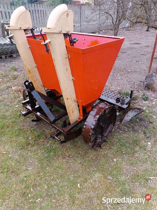 Sadzarka do ziemniaków akpil super stan Łopuszno