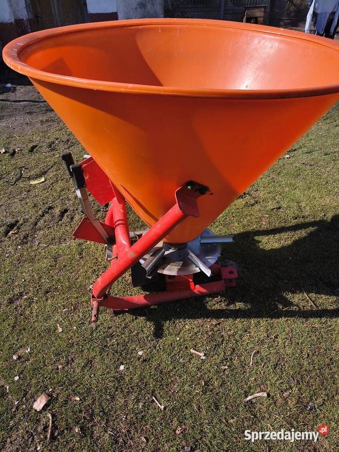 Rozsiewacz nawozów lejek