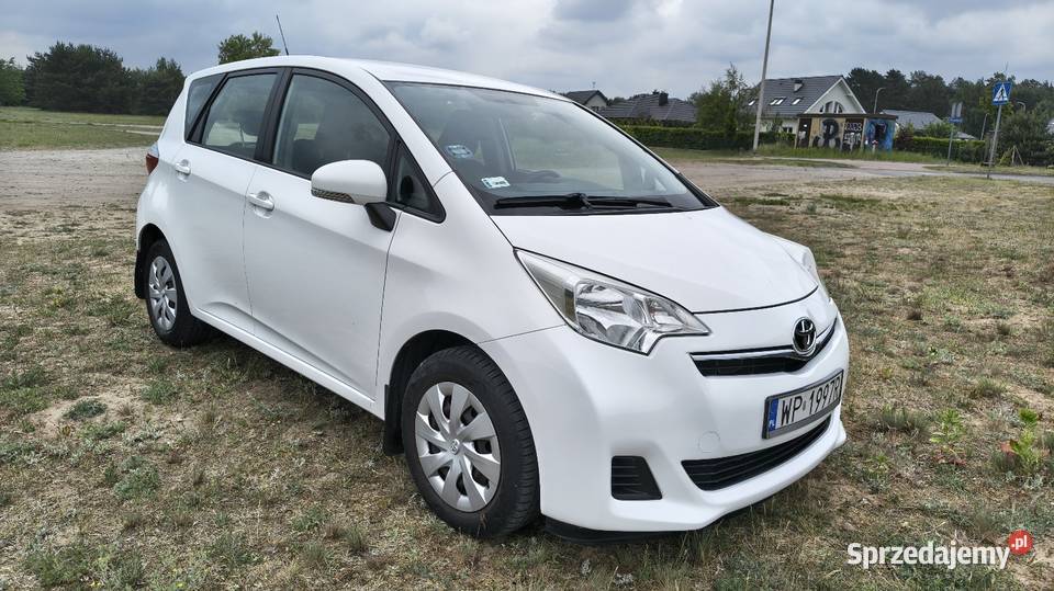 Toyota VersoS 2011 manual benzyna Płock