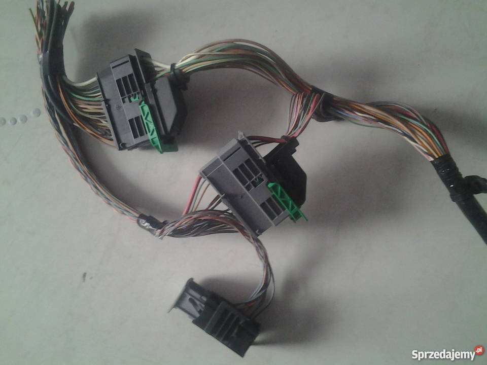 MEGANE II KOSTKI PRZEWODÓW POD SIEDZENIEM Chełm