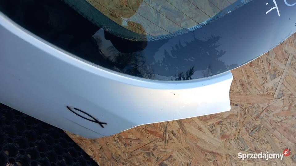 RENAULT MEGANE III COUPE KLAPA TYŁ OV369 osobowe Zbierkowo