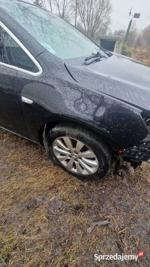 Blotnik prawy astra j hbkombi w kolor Z20r Mogilno