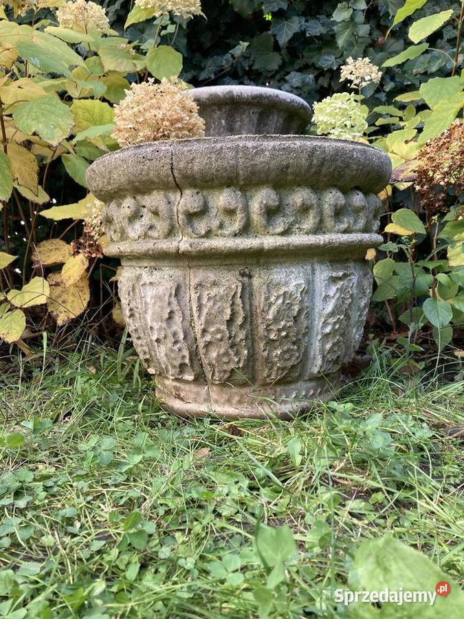 Betonowa donica zdobiona Kraków