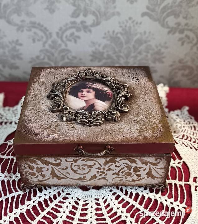 Szkatułka retro na bizuterię skarby młodej damy Stalowa Wola