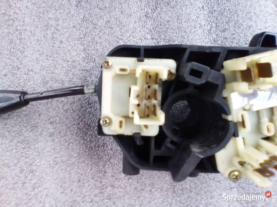 Mazda 323 Klasyk Przełącznik zespolony wielkopolskie