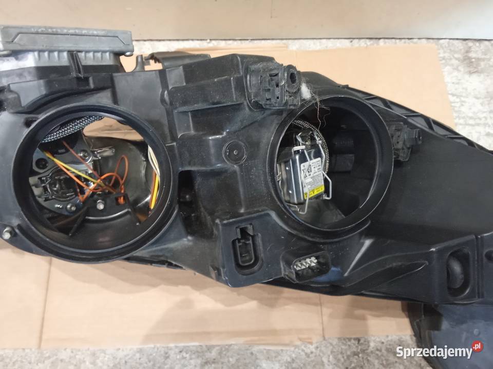 Peugeot 308sw bixenon skrętny lewy reflektor dolnośląskie