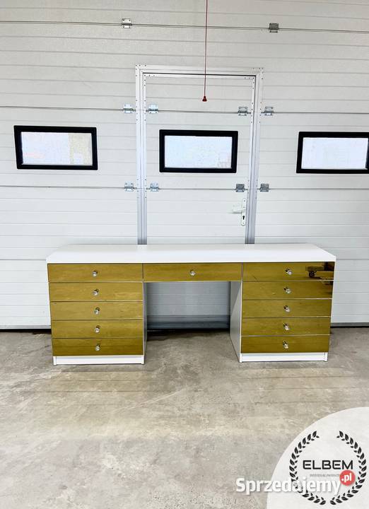 Toaletka w stylu Glamour złote szklane fronty Warszawa