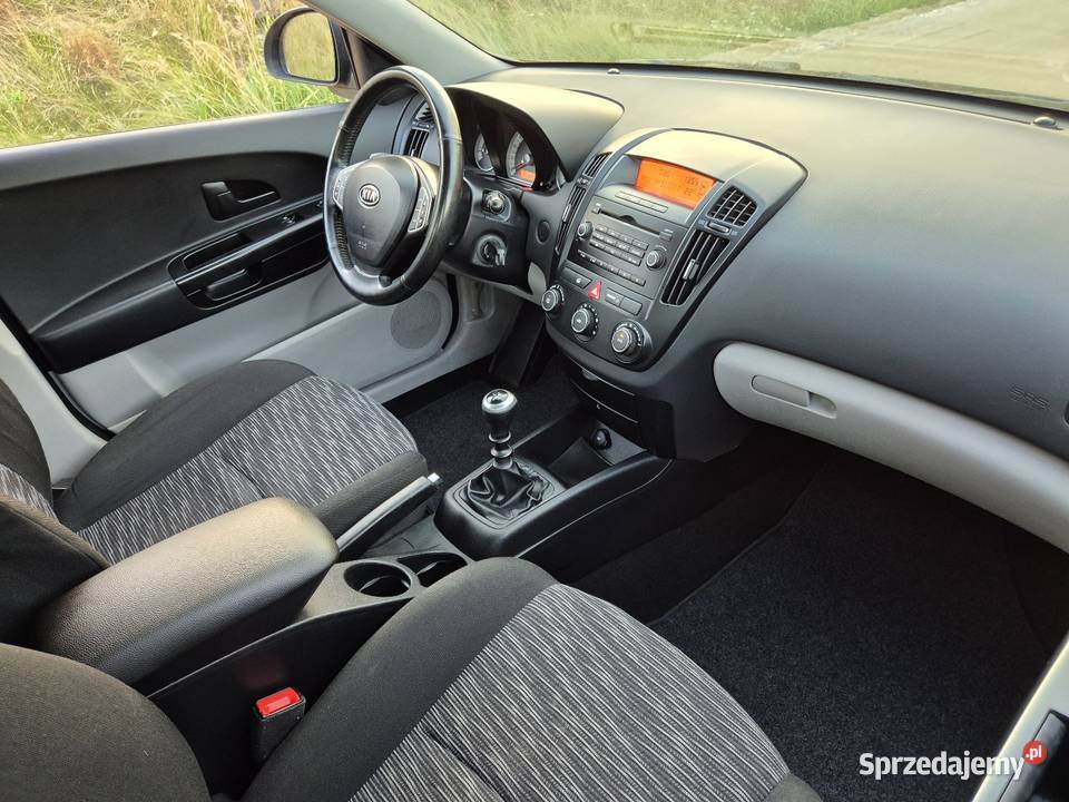 Kia Ceed 14 Benzyna 109 5 Drzwi Hatchback Klima sprzedam