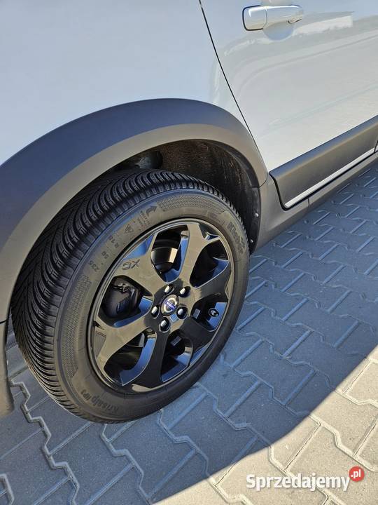 Volvo XC 70 XII 20 Diesel 183 2014r Pilchowo