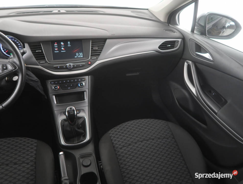 Opel Astra 14 T światła przeciwmgielne Bielany Wrocławskie sprzedam