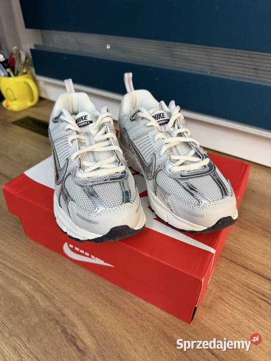 Nike Zoom Vomero 5 Srebrne Szare Sneakersy Buty Łódź sprzedam