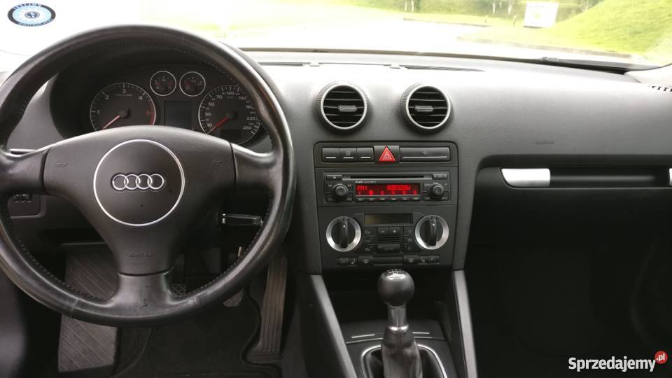 Audi A3 8P 19 TDI 105 bogate wyposażenie niski Łańcut