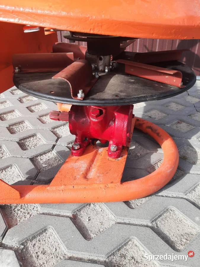 Rozsiewacz do nawozów lej RNZ lubelskie Rakołupy