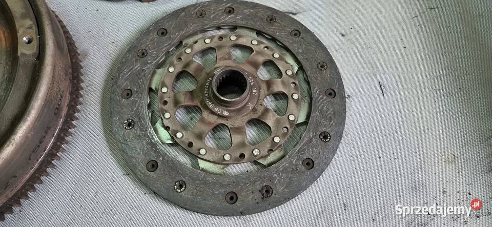 Sprzęgło koło dwumasowe BMW e87 E90 E91 20i 129