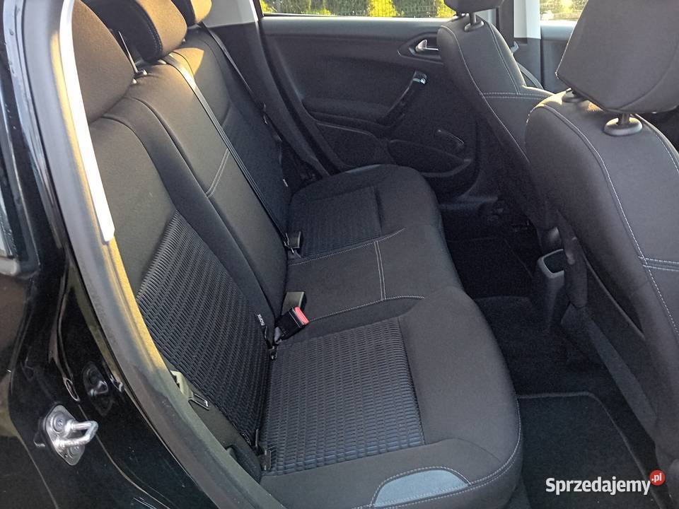 PEUGEOT 208 12 Benzyna 82I Właśćiciel Super